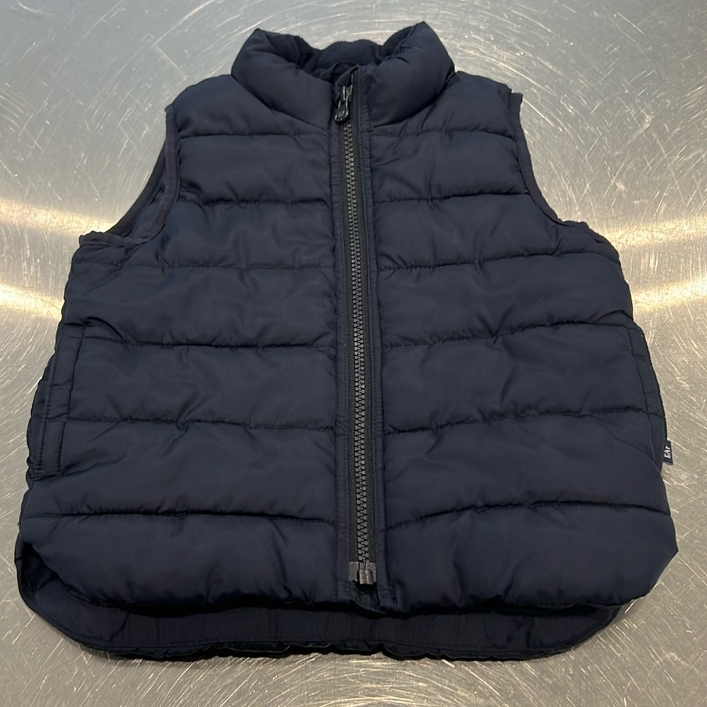 NWOT Gap Toddler Puffer Vest